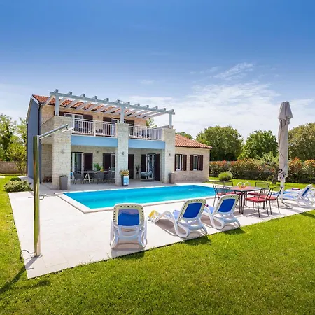 Holiday home 3 Bedroom Beautiful In