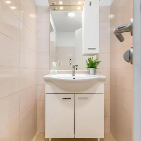 3 Bedroom Beautiful In *