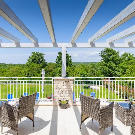 Luxurious In Vakantiehuis Sosici