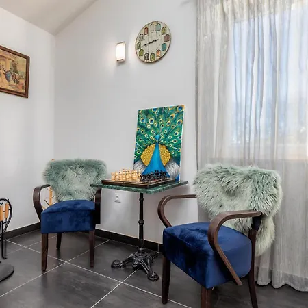 Vakantiehuis Luxurious In *