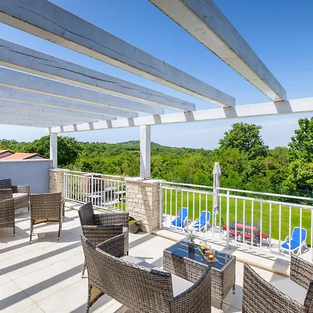 Vakantiehuis Luxurious In