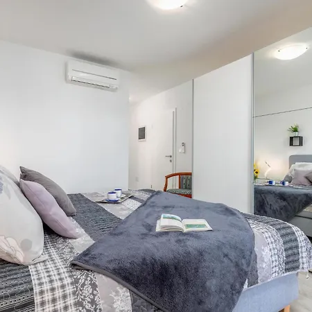 Luxurious In Vakantiehuis Sosici